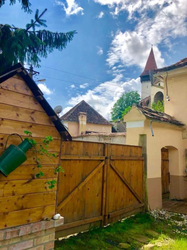 Pensiunea Oppidum Biertan Buitenkant foto